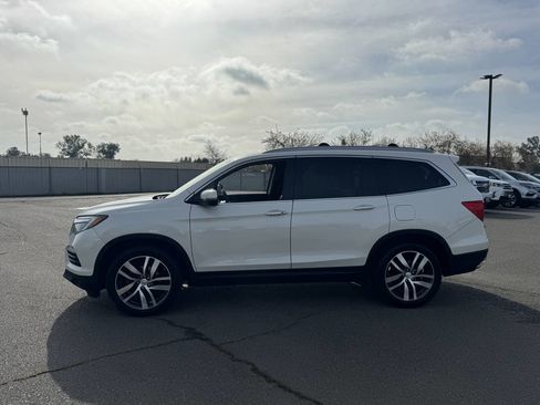 Used 2016 Honda Pilot Touring image 7