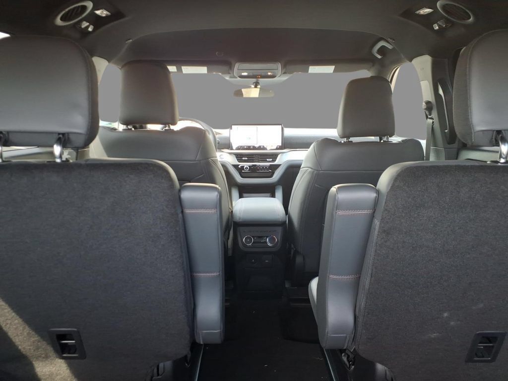 New 2027 Ford Explorer Active w/ Active Comfort Package AWD/4WD image 12