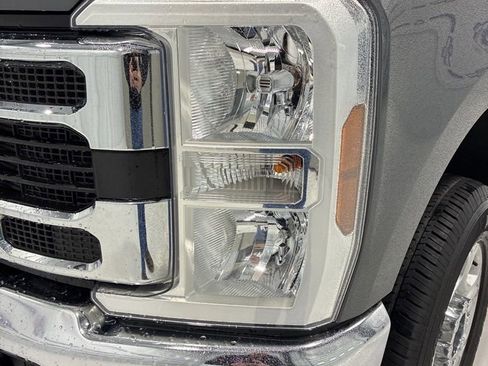 Used 2026 Ford F250 XLT image 17