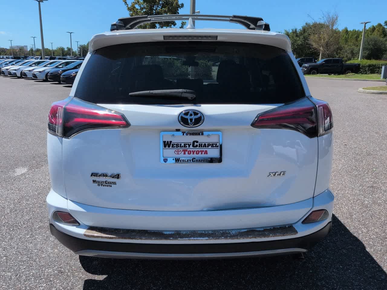 Used 2018 Toyota RAV4 XLE FWD image 5