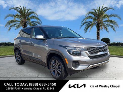 Certified 2023 Kia Seltos LX AWD/4WD image 1