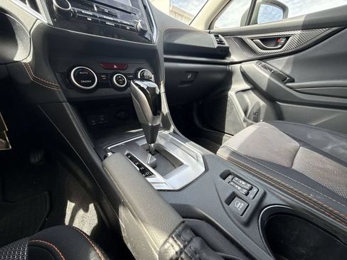 Used 2023 Subaru Crosstrek 2.0i Premium AWD/4WD image 19