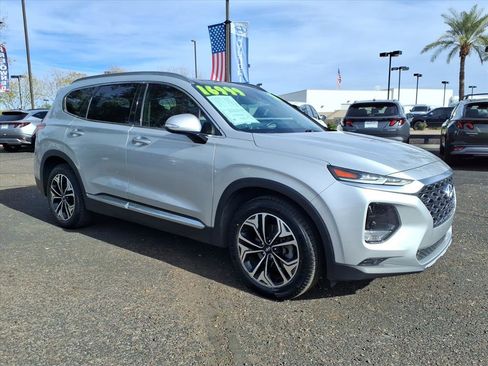 Used 2019 Hyundai Santa Fe FWD image 3