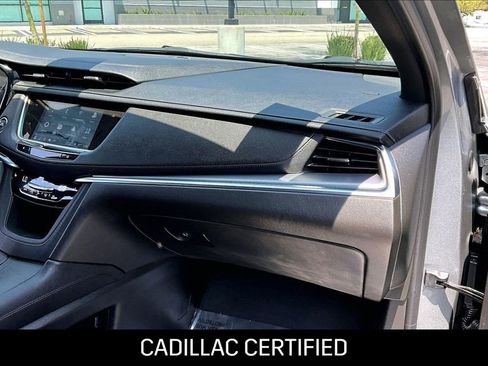 Certified 2024 Cadillac XT5 Luxury w/ LPO, Floor Liner Package AWD/4WD image 17