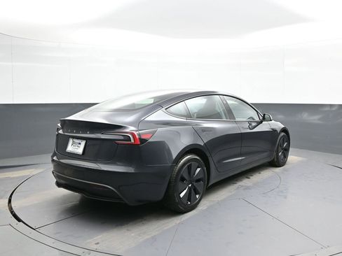 Used 2025 Tesla Model 3 Long Range image 6