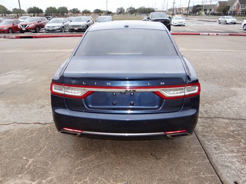Used 2017 Lincoln Continental Reserve image 8
