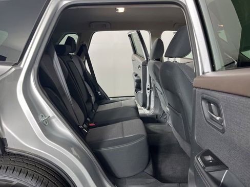 Used 2022 Nissan Rogue SV FWD image 44