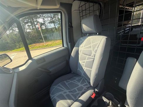 Used 2010 Ford Transit Connect XL FWD image 17