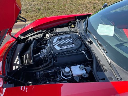 Used 2015 Chevrolet Corvette Z06 w/ 3LZ Preferred Equipment Group RWD image 15