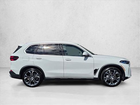 Used 2026 BMW X5 xDrive40i AWD/4WD image 4