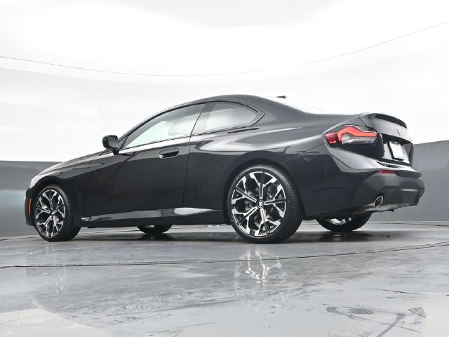 Certified 2025 BMW 230i Coupe w/ Premium Package RWD image 36