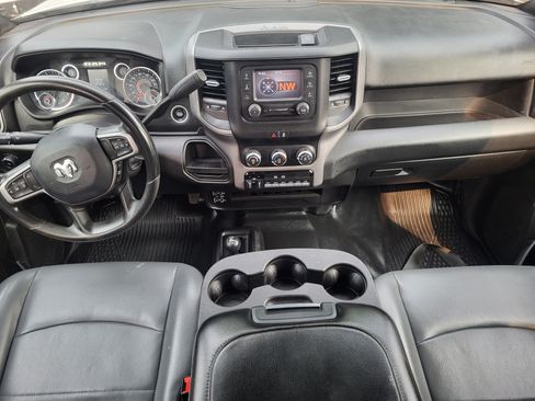 Used 2024 RAM 3500 Tradesman w/ Chrome Appearance Group AWD/4WD image 22