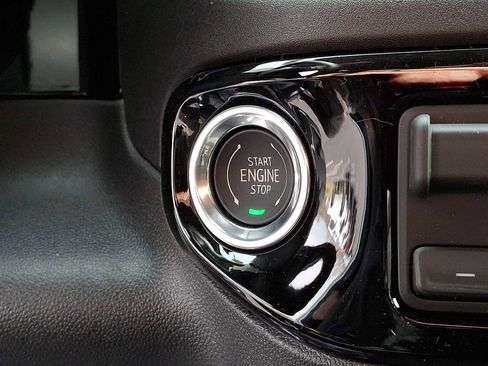 New 2026 GMC Sierra 1500 Elevation image 17