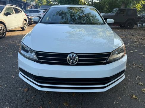Used 2018 Volkswagen Jetta S FWD image 2
