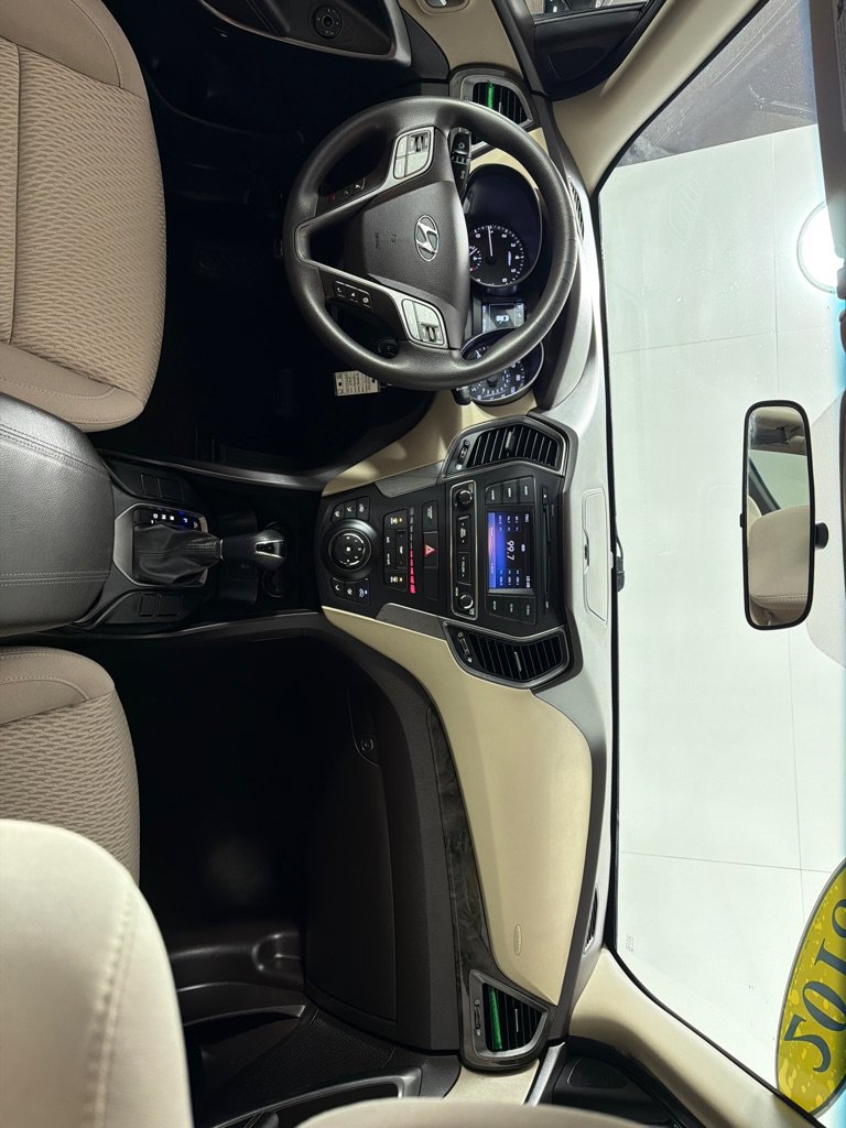 Used 2018 Hyundai Santa Fe Sport AWD/4WD image 25