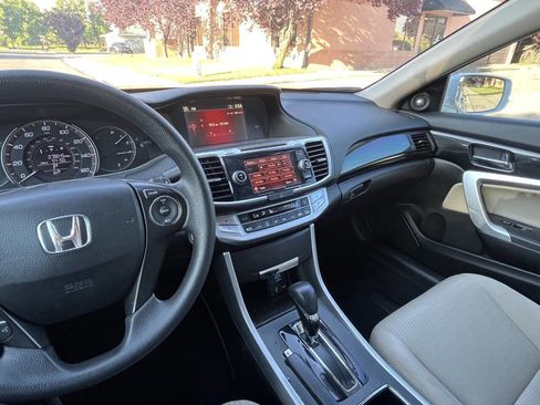 Used 2015 Honda Accord EX image 11