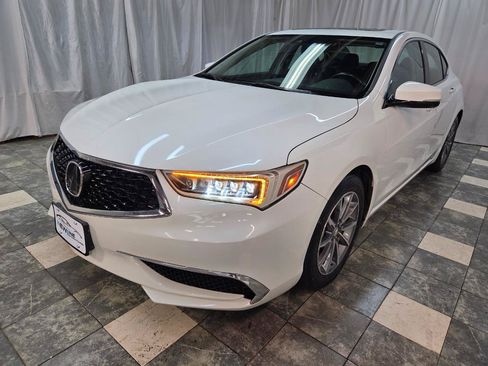 Used 2019 Acura TLX FWD image 2
