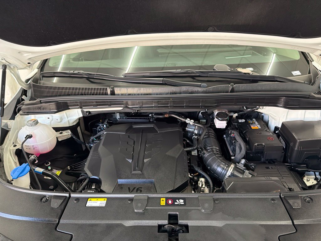 Used 2025 Kia Carnival SX Prestige FWD image 32