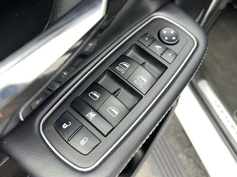 Used 2024 RAM 1500 Limited AWD/4WD image 14