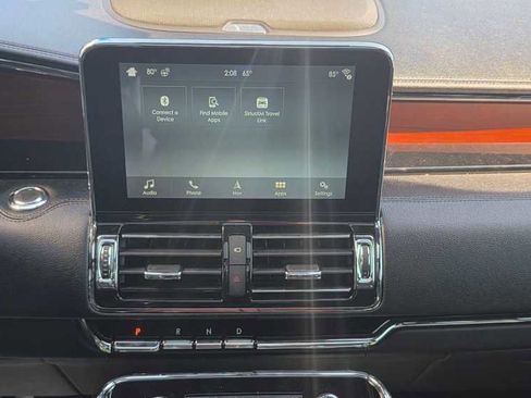 Used 2018 Lincoln Navigator Reserve w/ Technology Package image 16