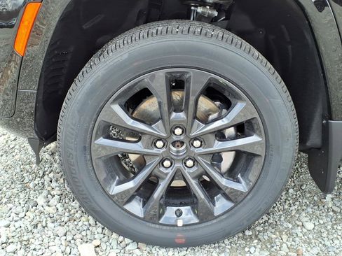 New 2026 Jeep Grand Cherokee L Limited AWD/4WD image 5