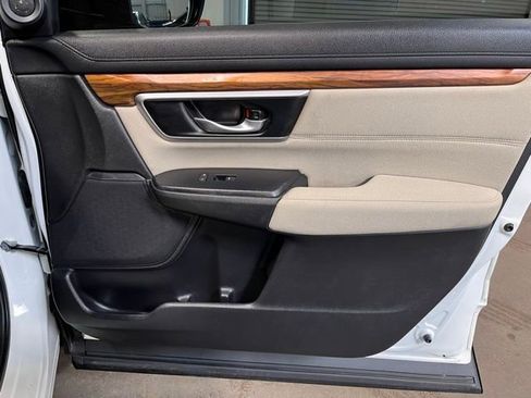 Used 2018 Honda CR-V EX image 11