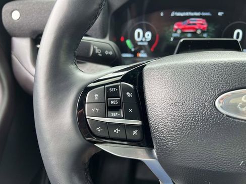 Used 2025 Ford Explorer Platinum w/ LUX Leather Package image 17