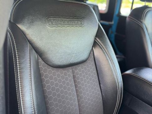 Used 2017 Jeep Wrangler Unlimited Sport image 29