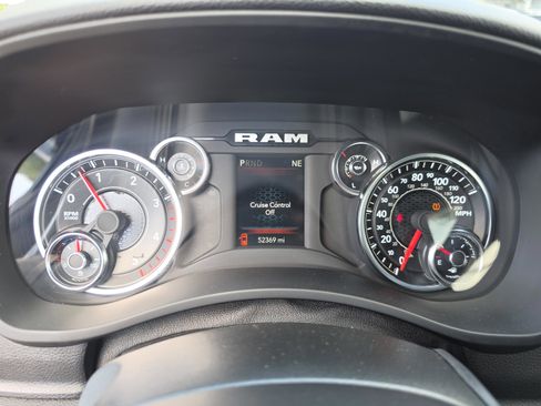 Used 2024 RAM 2500 Big Horn image 41