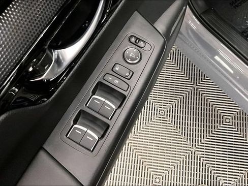 Used 2025 Honda CR-V EX-L image 38