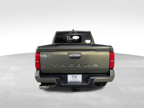 Used 2025 Toyota Tacoma Limited image 8