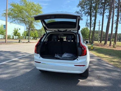 New 2026 Volvo XC90 B5 Core AWD/4WD image 19