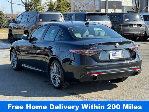 Used 2024 Alfa Romeo Giulia Ti image 8
