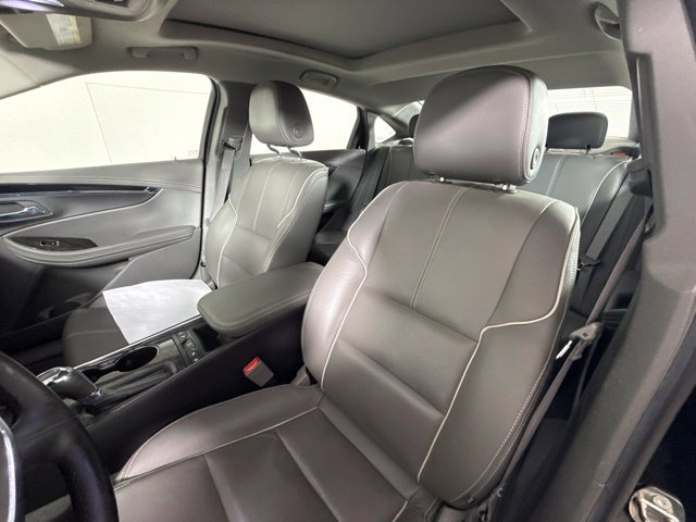 Used 2015 Chevrolet Impala LTZ FWD image 18
