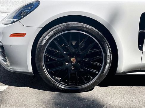 Certified 2023 Porsche Panamera 4 Platinum Edition AWD/4WD image 14