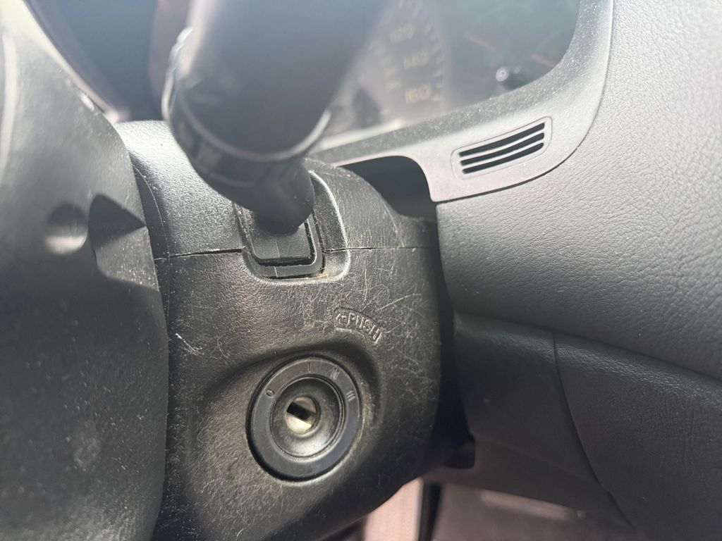 Used 2005 Honda Accord LX image 32