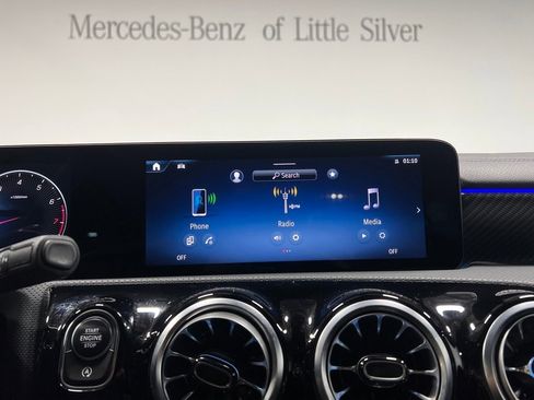 Used 2025 Mercedes-Benz CLA 250 4MATIC image 33