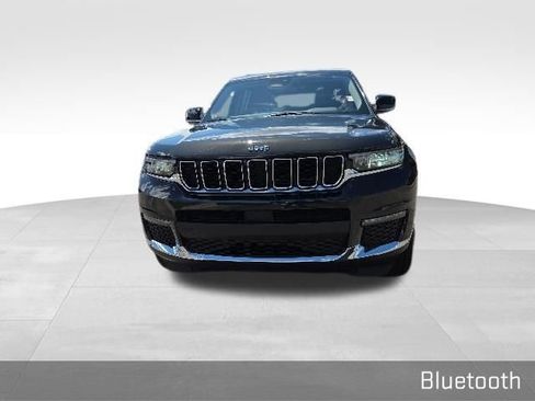 Used 2023 Jeep Grand Cherokee L Limited AWD/4WD image 7