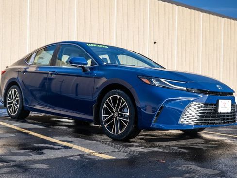 New 2026 Toyota Camry XLE w/ Premium Plus Package image 2