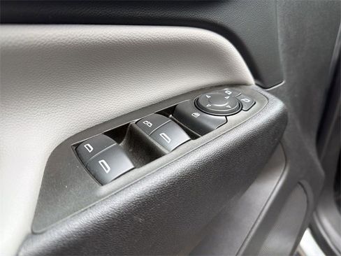 Used 2024 Chevrolet Equinox LT image 13