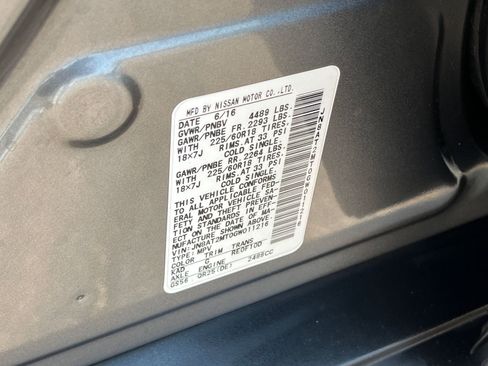 Used 2016 Nissan Rogue SL FWD image 29