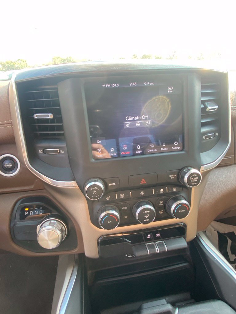 Used 2020 RAM 1500 Laramie RWD image 14