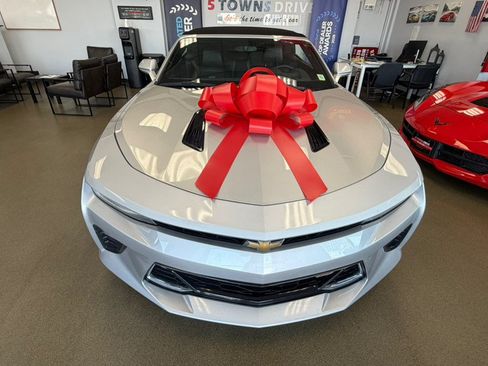 Used 2018 Chevrolet Camaro SS RWD image 47