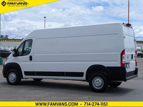 Used 2026 RAM ProMaster 2500 w/ Convenience Group FWD image 5