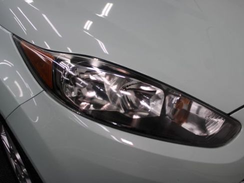 Used 2019 Ford Fiesta SE image 22