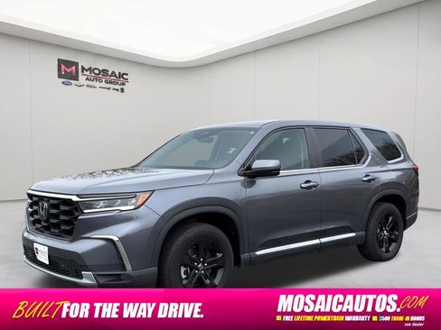 Used 2025 Honda Pilot EX-L image 3