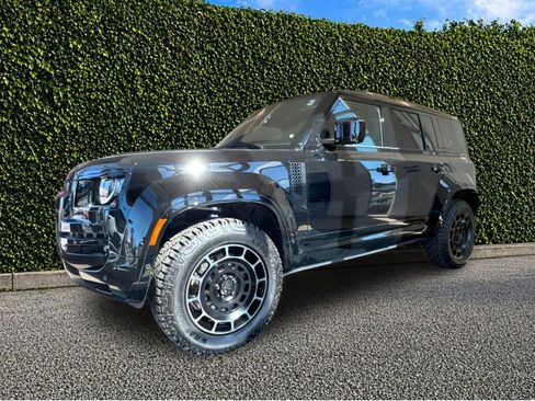 New 2026 Land Rover Defender 110 OCTA AWD/4WD image 2