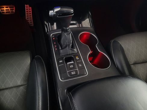 Used 2017 Kia Sorento SX image 26