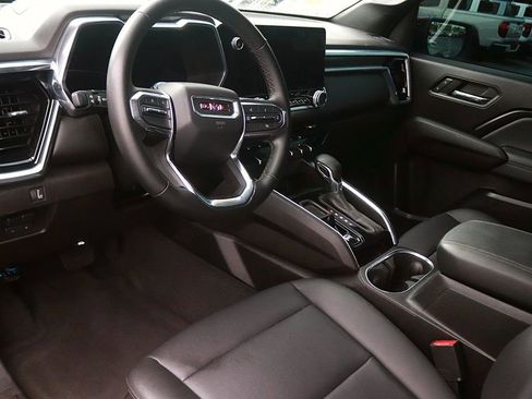 Used 2024 GMC Canyon Elevation w/ Elevation Premium Package RWD image 12