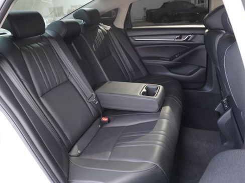 Used 2022 Honda Accord Sport Special Edition image 9